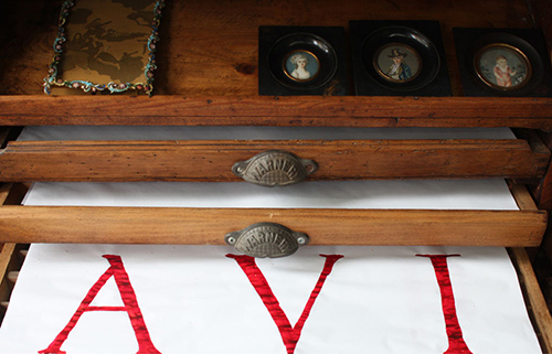 exhibitions | presents | &copy; patrice de Santa Coloma
